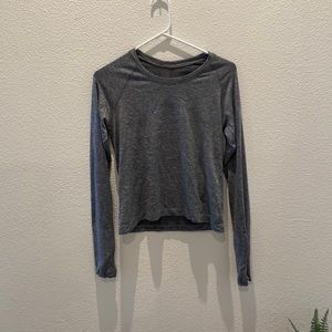 Lululemon size 8 grey long sleeve